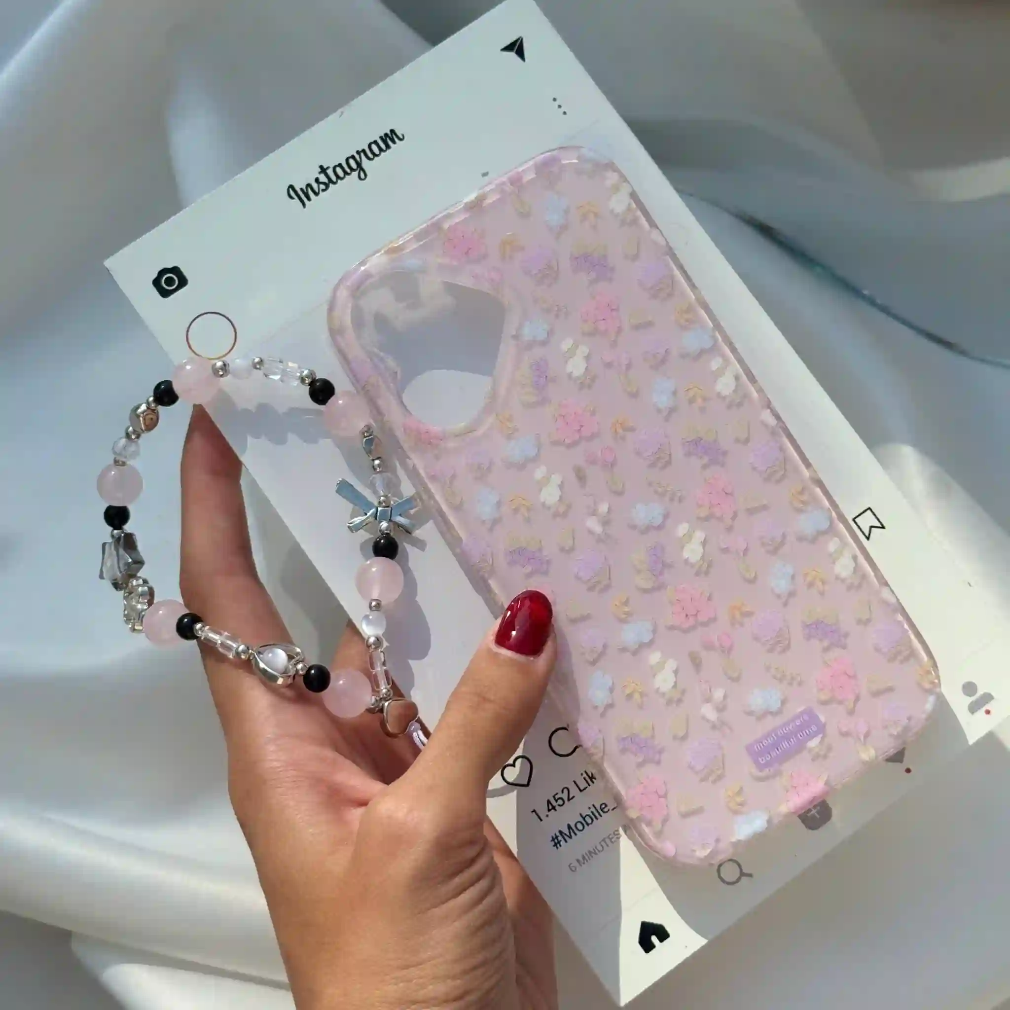 قاب گلدار صورتی مدل Pinky Floral برای IPHONE 16